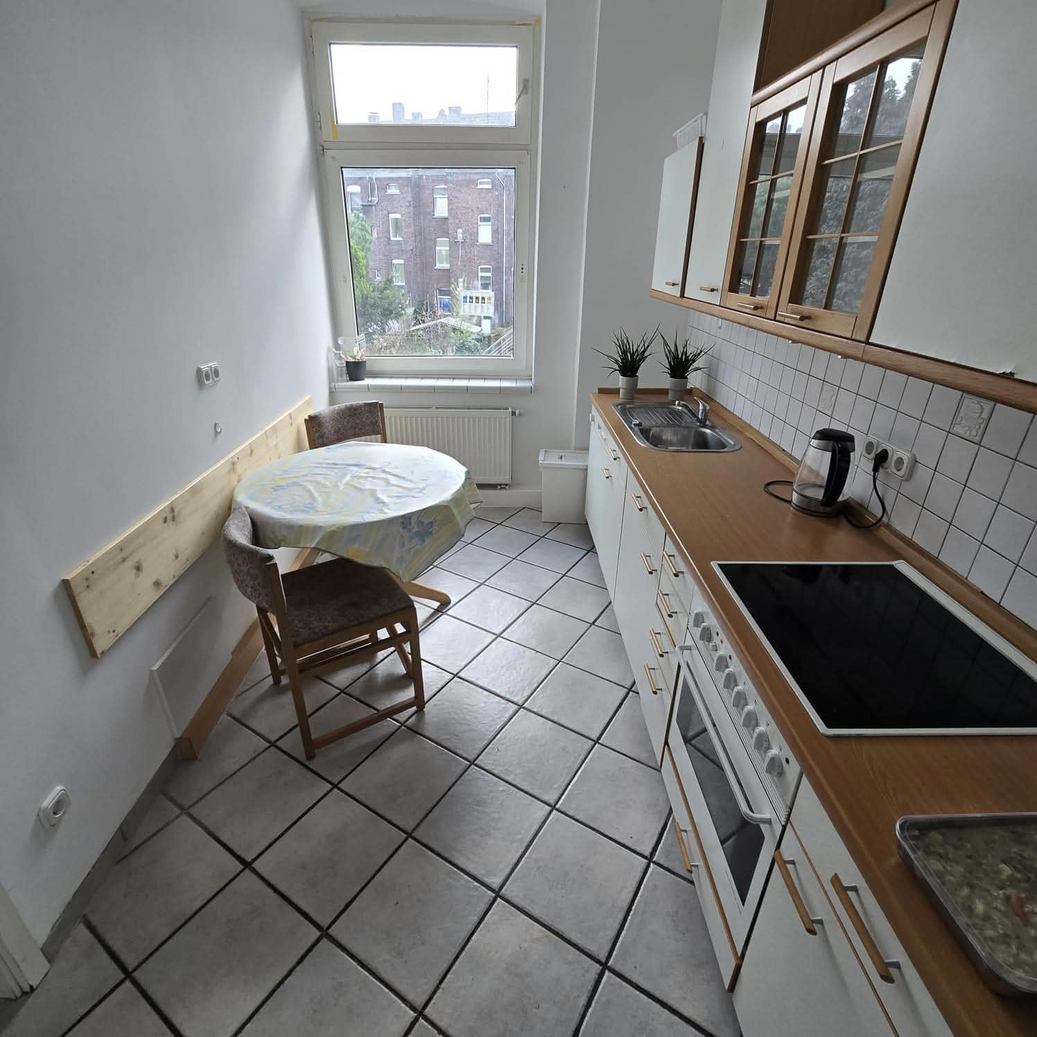 Küche mit Essbereich